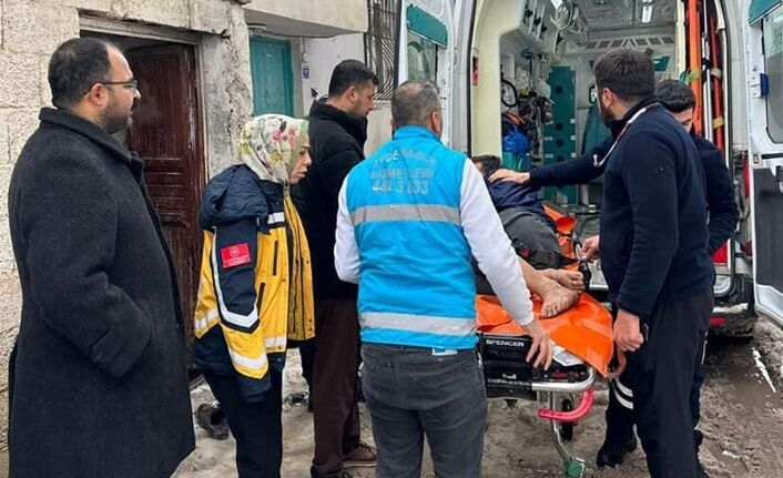 Annelerini Kaybeden Çocukların Babası Hastaneye Kaldırıldı (4)