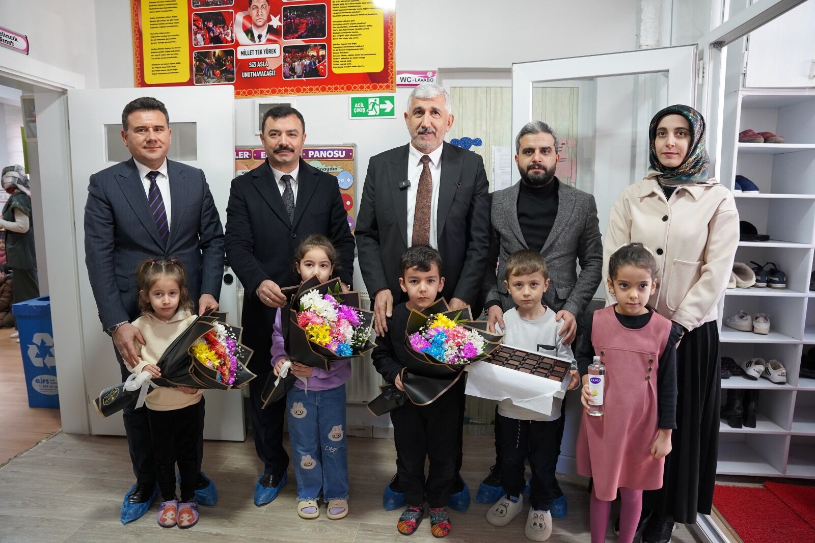 Belediye Başkanı Mehmet Can Hallaç Karne Dağıtım Programına Katıldı (2)