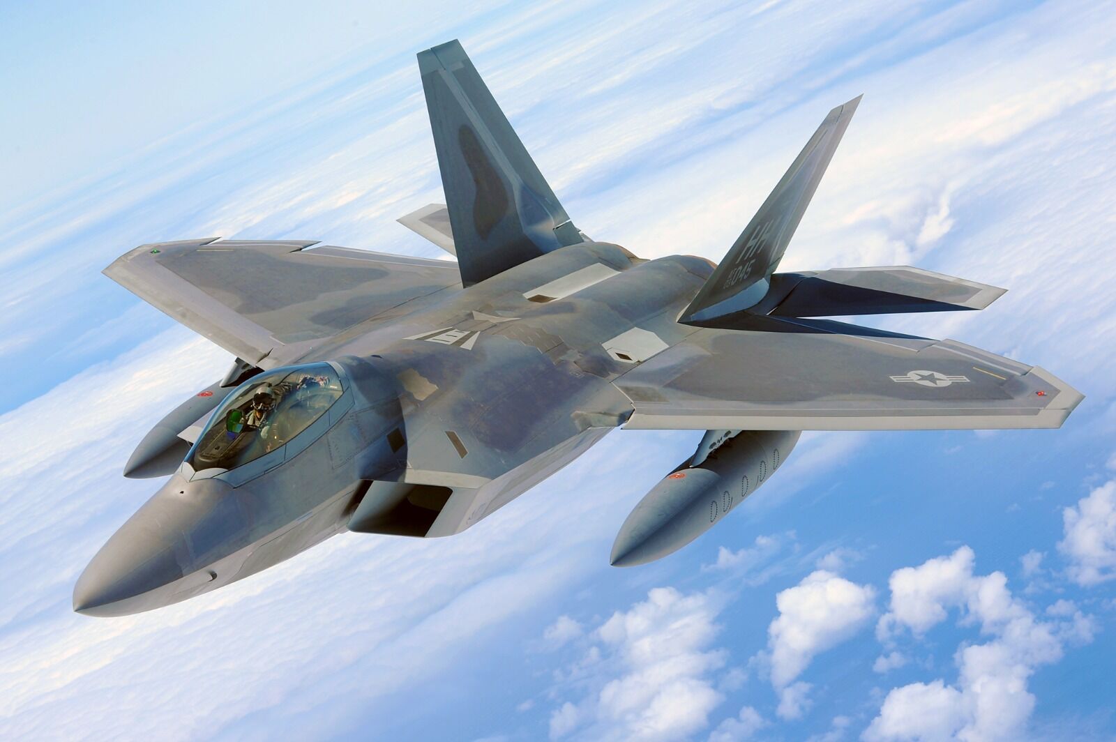 F 22 Raptor Nedir, Teknik Özellikleri Neler, Neden Hala Dünyanın En Güçlü Savaş Uçağı Ve Rakiplerinden Üstün Mü