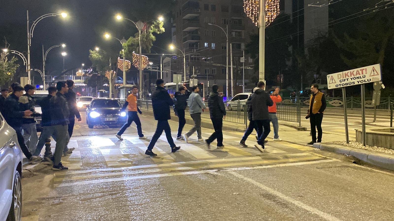 Fenerbahçe’nin Süper Kupa Zaferi Şanlıurfa’da Coşkuyla Kutlandı (4)
