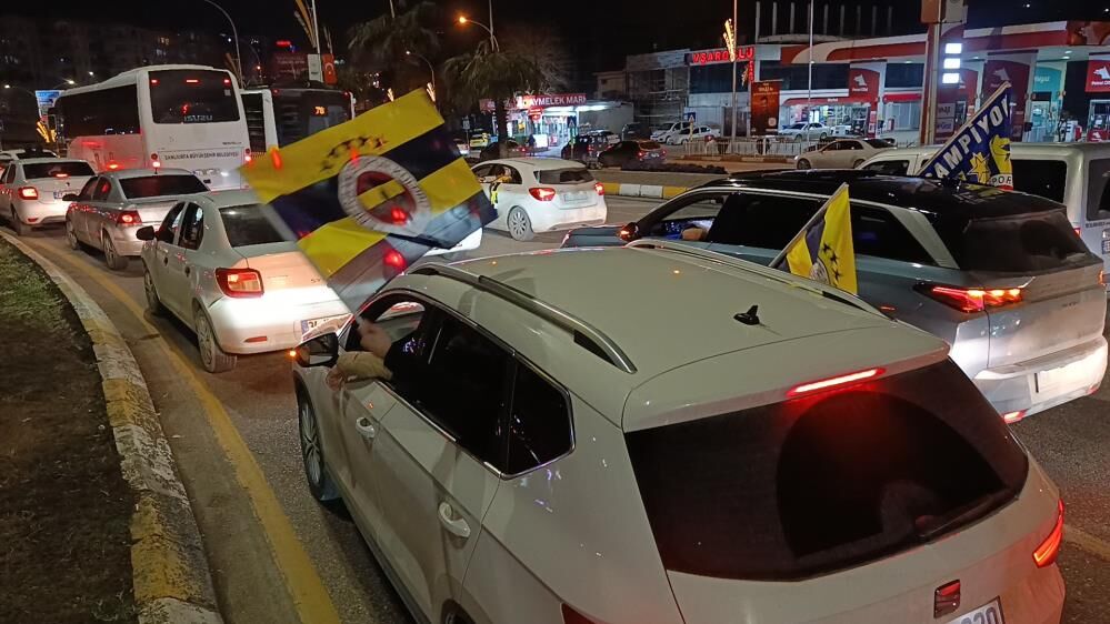 Fenerbahçe’nin Süper Kupa Zaferi Şanlıurfa’da Coşkuyla Kutlandı (5)