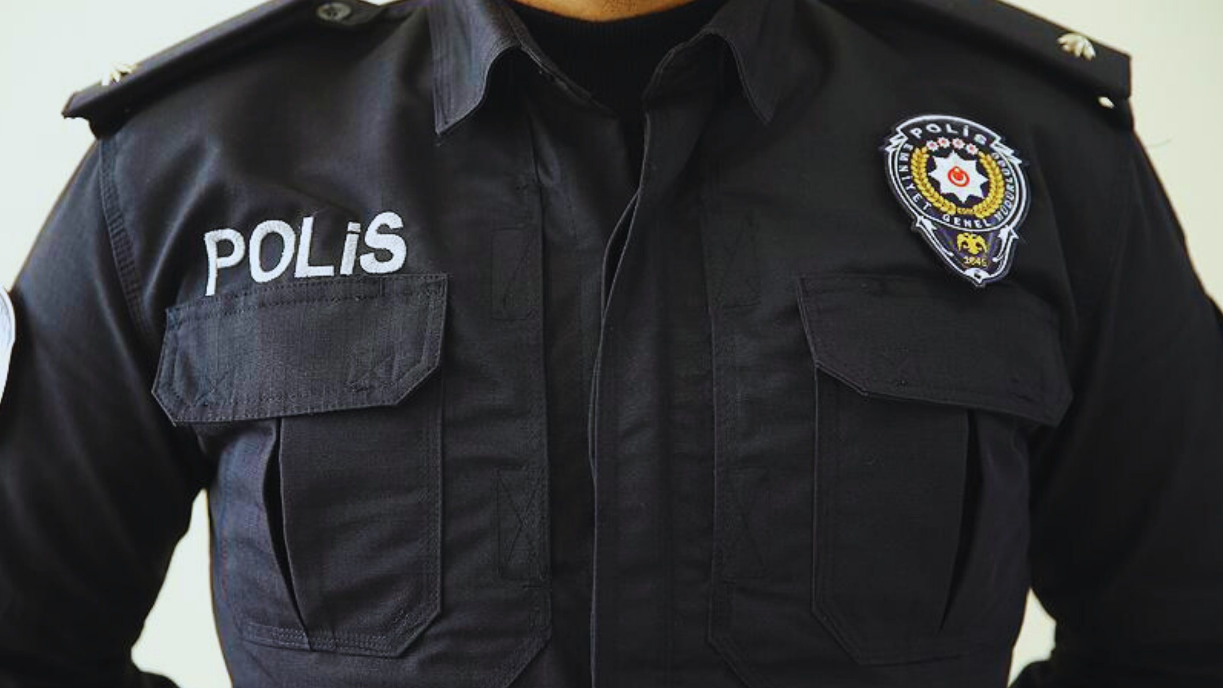 Polis 1