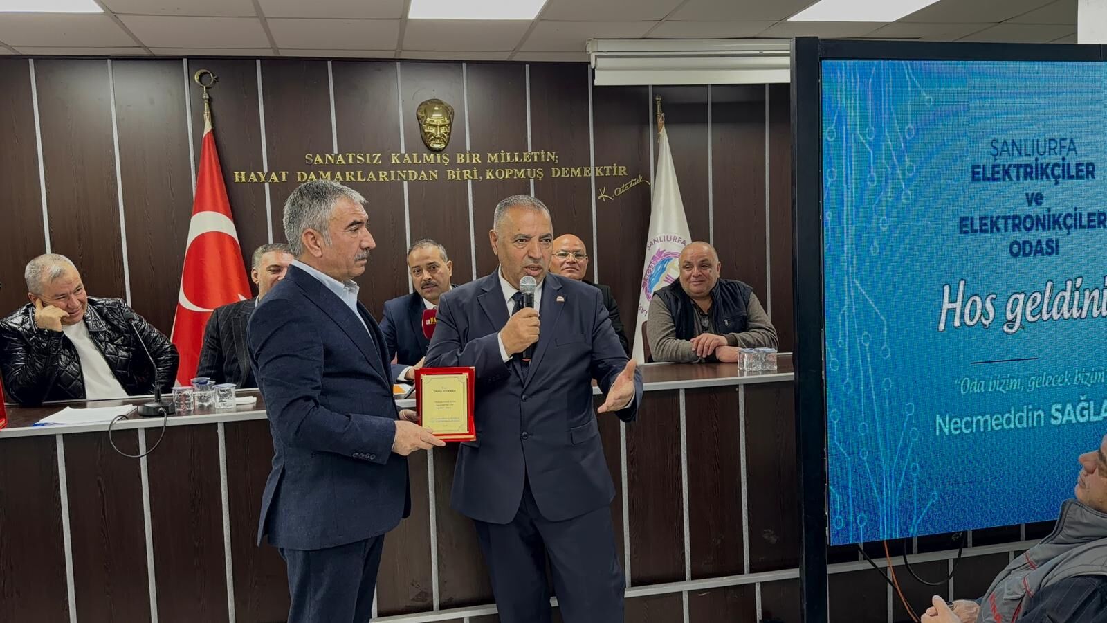Şanliurfa Elektri̇kçi̇ler Ve Radyo Tekni̇syenleri̇ Odasi Seçi̇mleri̇ Başladi1