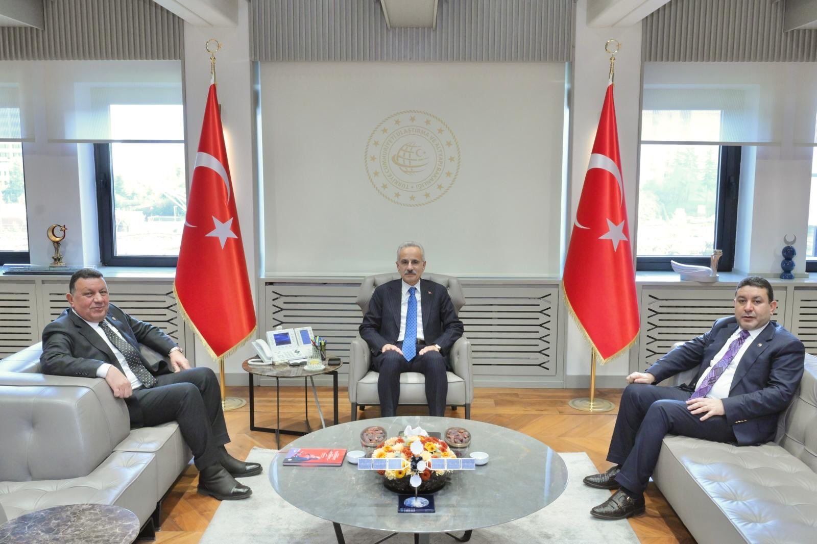 Şanlıurfa İçin Kritik Ziyaret! Bakanlıkta Dikkat Çeken Görüşme