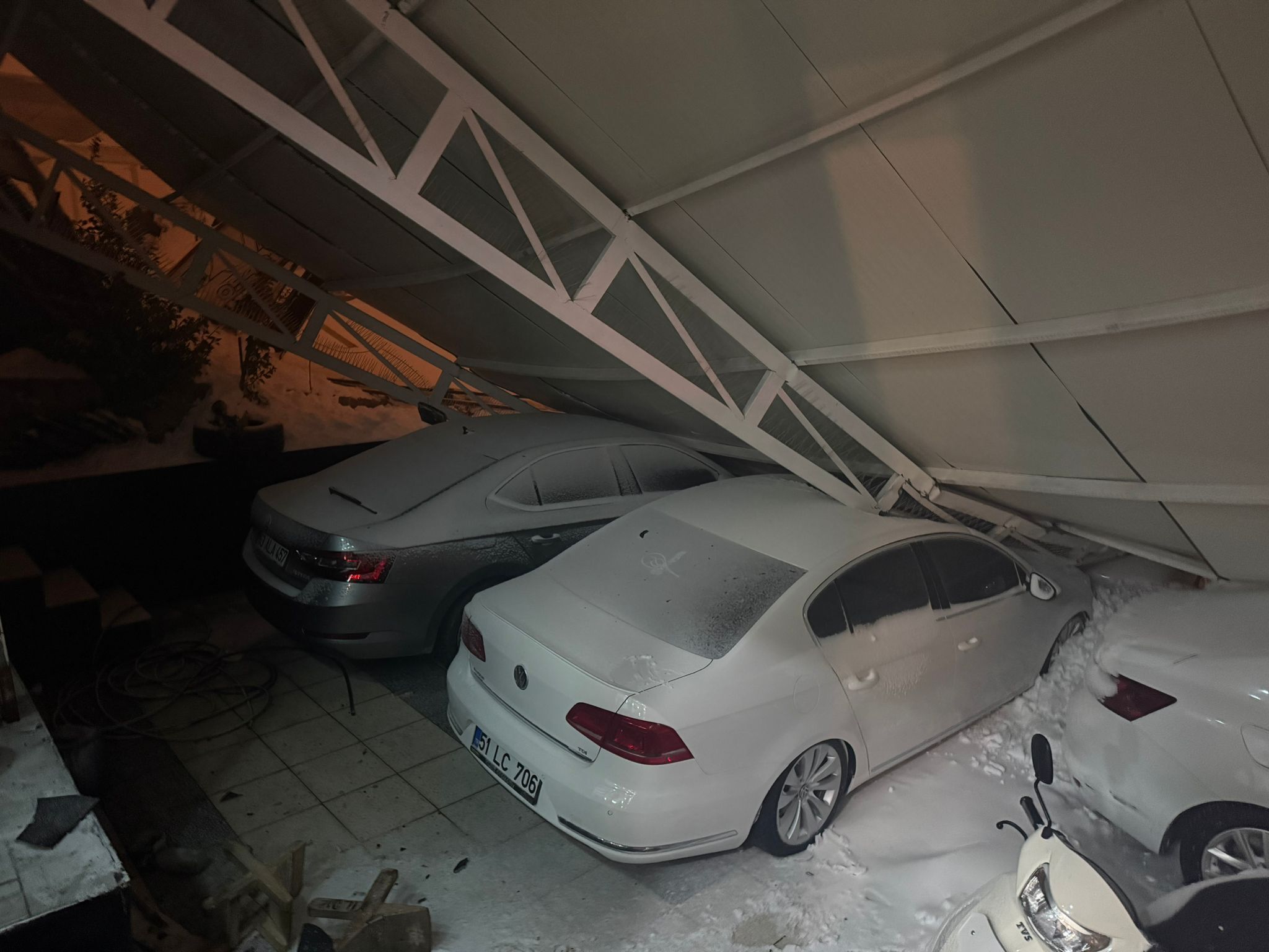 Şanlıurfa’da Çökme Riskine Karşı Büyükşehir Belediyesinden Uyarı (2)