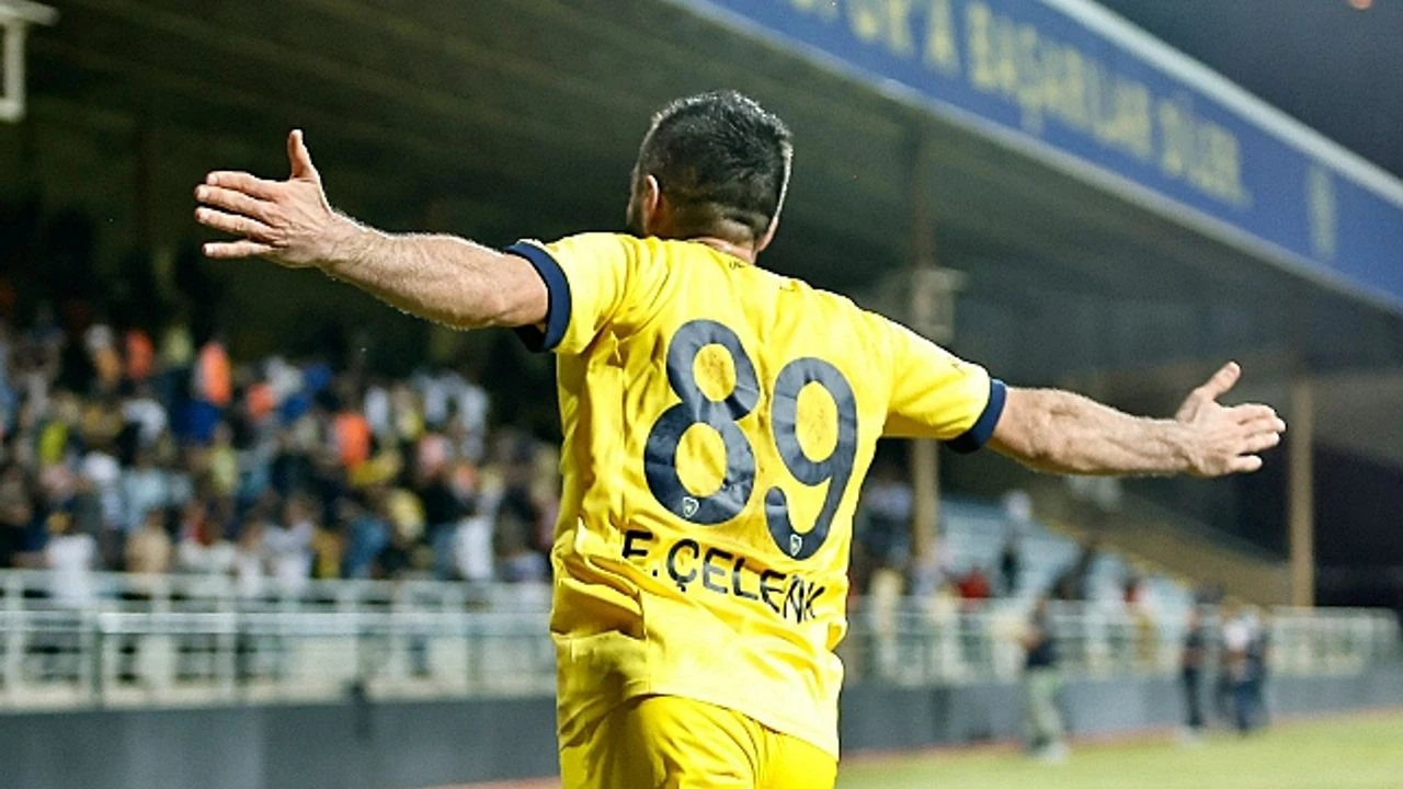 Şanlıurfaspor Erhan Çelenk Ile Anlaşmaya Vardı (1)
