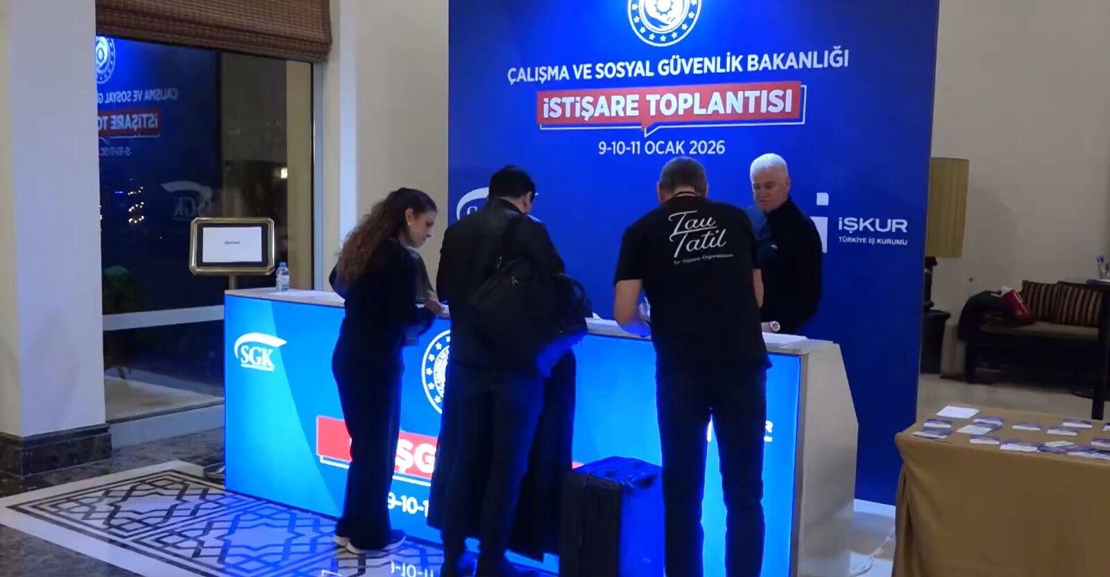 Vedat Işıkhan Toplantı-1