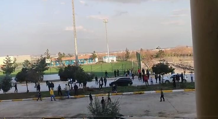 Adana Taraftarlarına Taşlı Saldırı