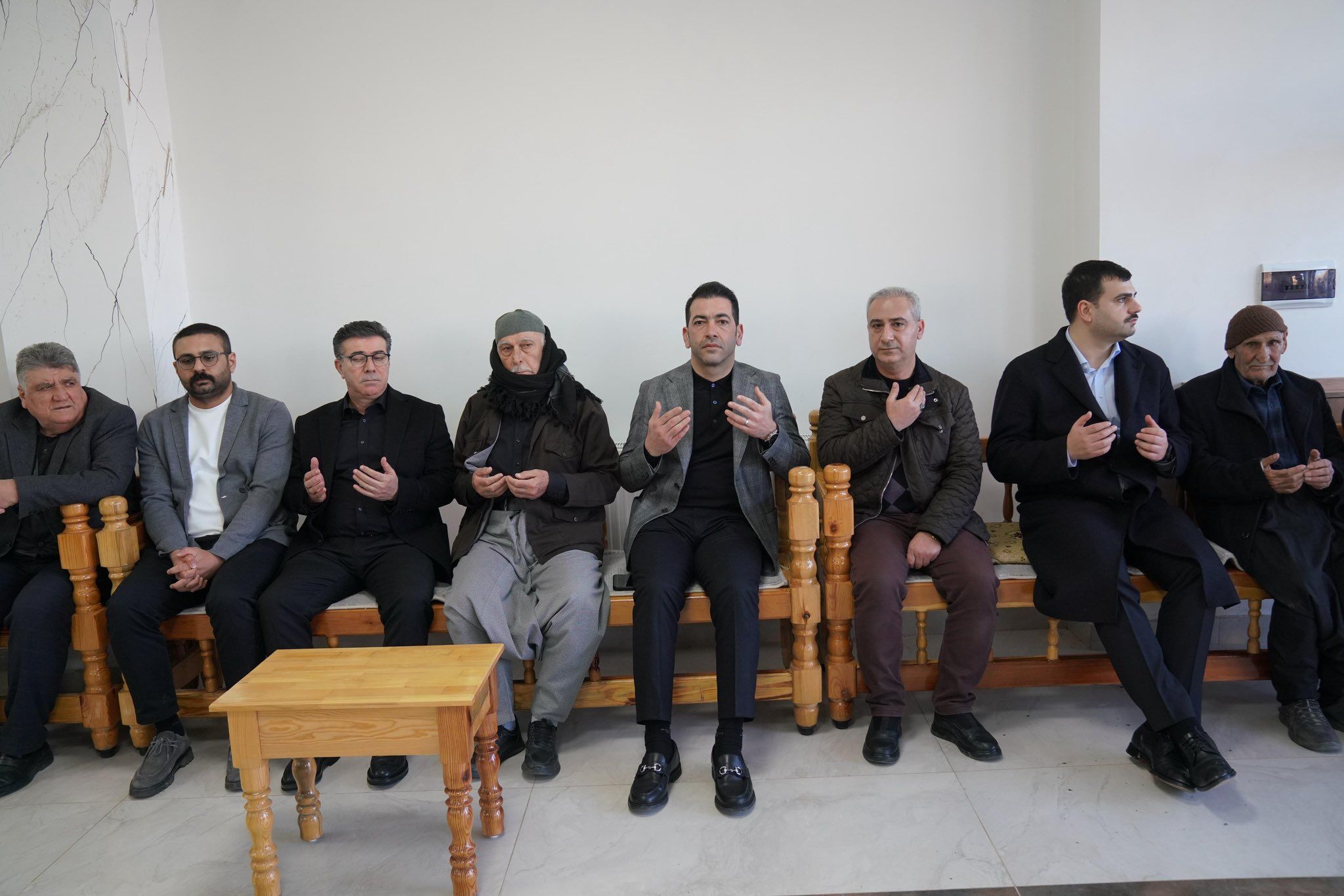 Ak Parti Genel Sekreteri Eyyüp Kadir İnan’ın Babaannesi Siverek’te Defnedildi (2)