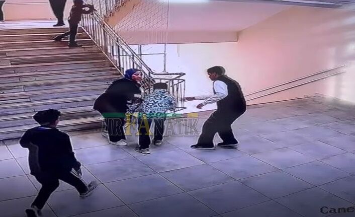 Eyyübiye'de Boğazına Cisim Kaçan Öğrenciyi, Öğretmen Heimlich Manevrasıyla Kurtardı (1)