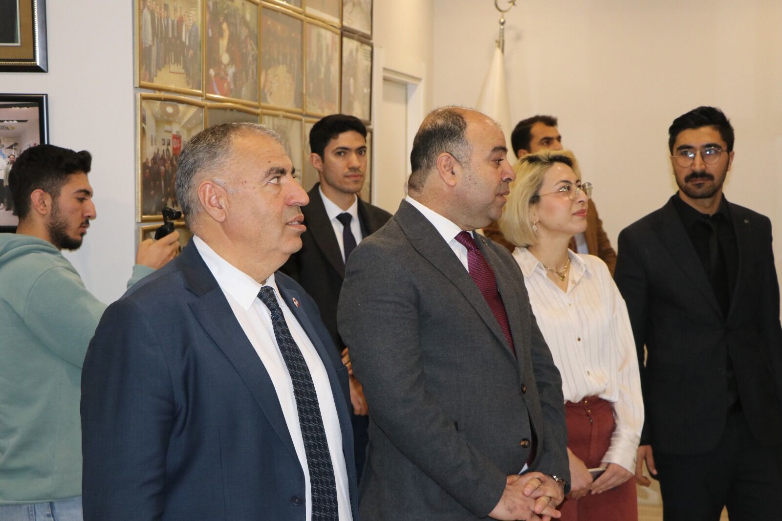 Karaköprü Belediye Başkanı Nihat Çiftçi, Rose Medya Grubu Yönetim Kurulu Başkanı Tahir Gülebak’ı Ziyaret Etti (3)