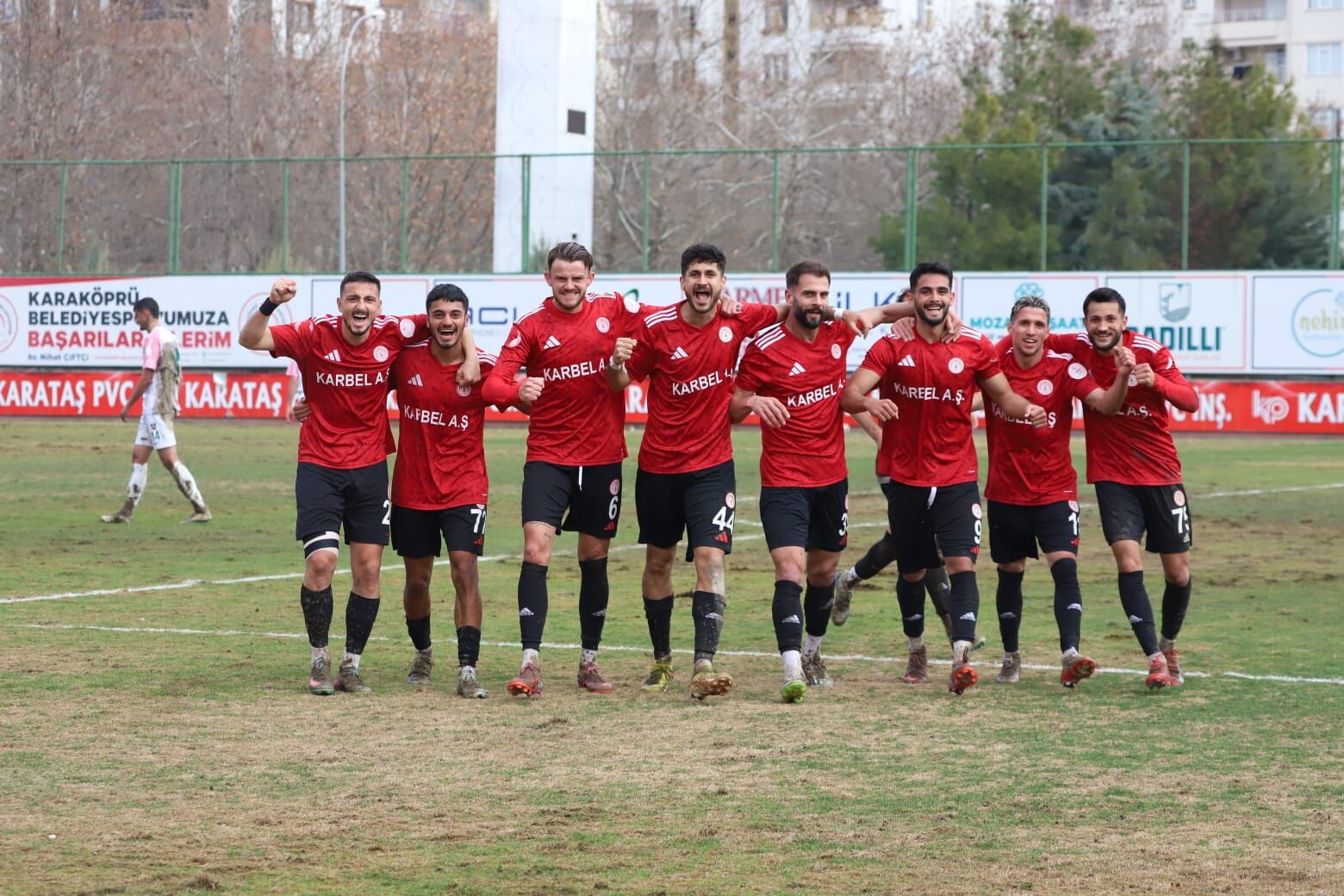 Karaköprü Belediyespor, 3 Puanı 5 Golle Aldı! (2)