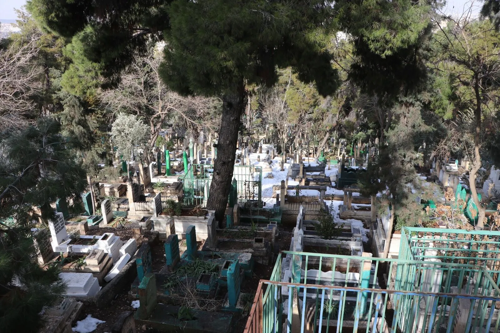 Mezarlık2