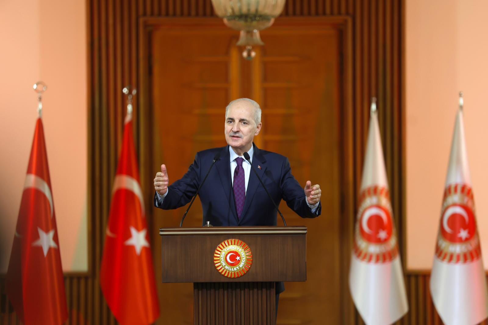 Numan Kurtulmuş-1
