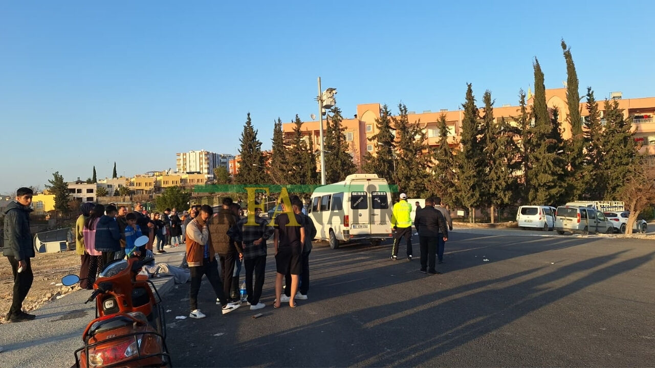 Şanlıurfa Birecik'te İşçi Servisi Kaza Yaptı! Çok Sayıda Yaralı Var (4)
