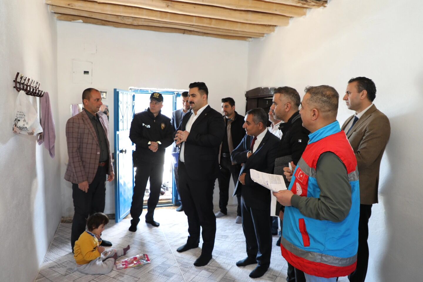 Viranşehir Kaymakamı Kemal Ülkü Önce Dinledi, Ardından Talimat Verdi (8)