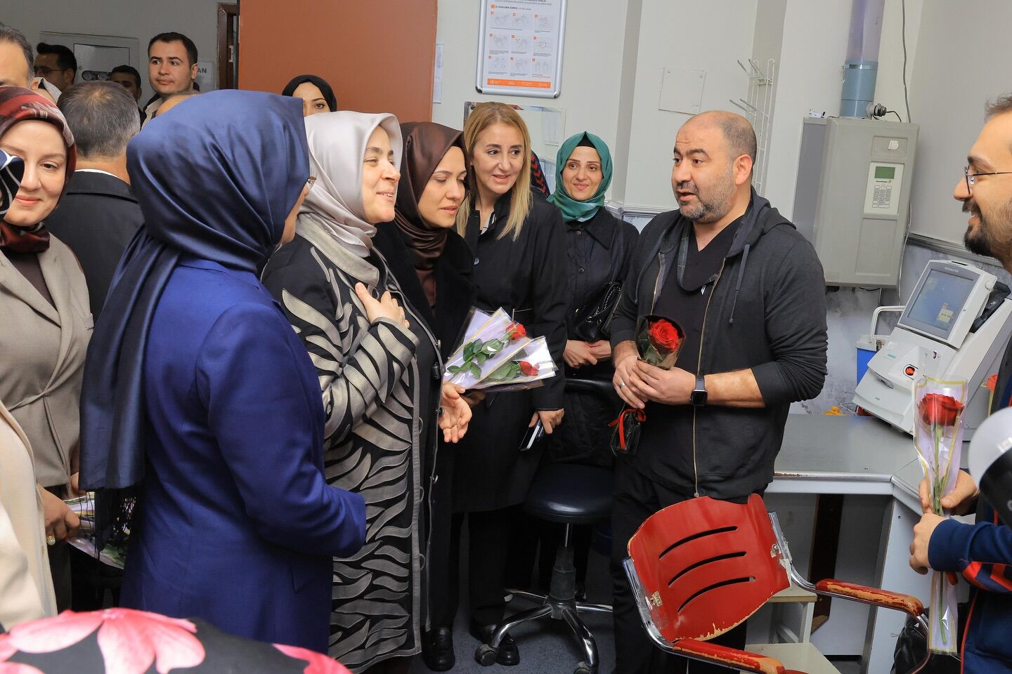 Ak Parti Genel Merkez Kadın Kolları Başkanı Tuğba Işık Ercan Şanlıurfa’da Konuştu (7)
