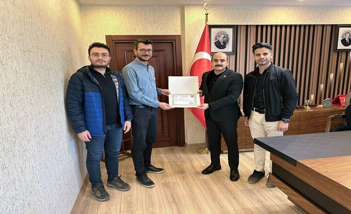 Akçakale Devlet Hastanesi’nin Kahramanı Ufuk Taşcı Ödüllendirildi (1)