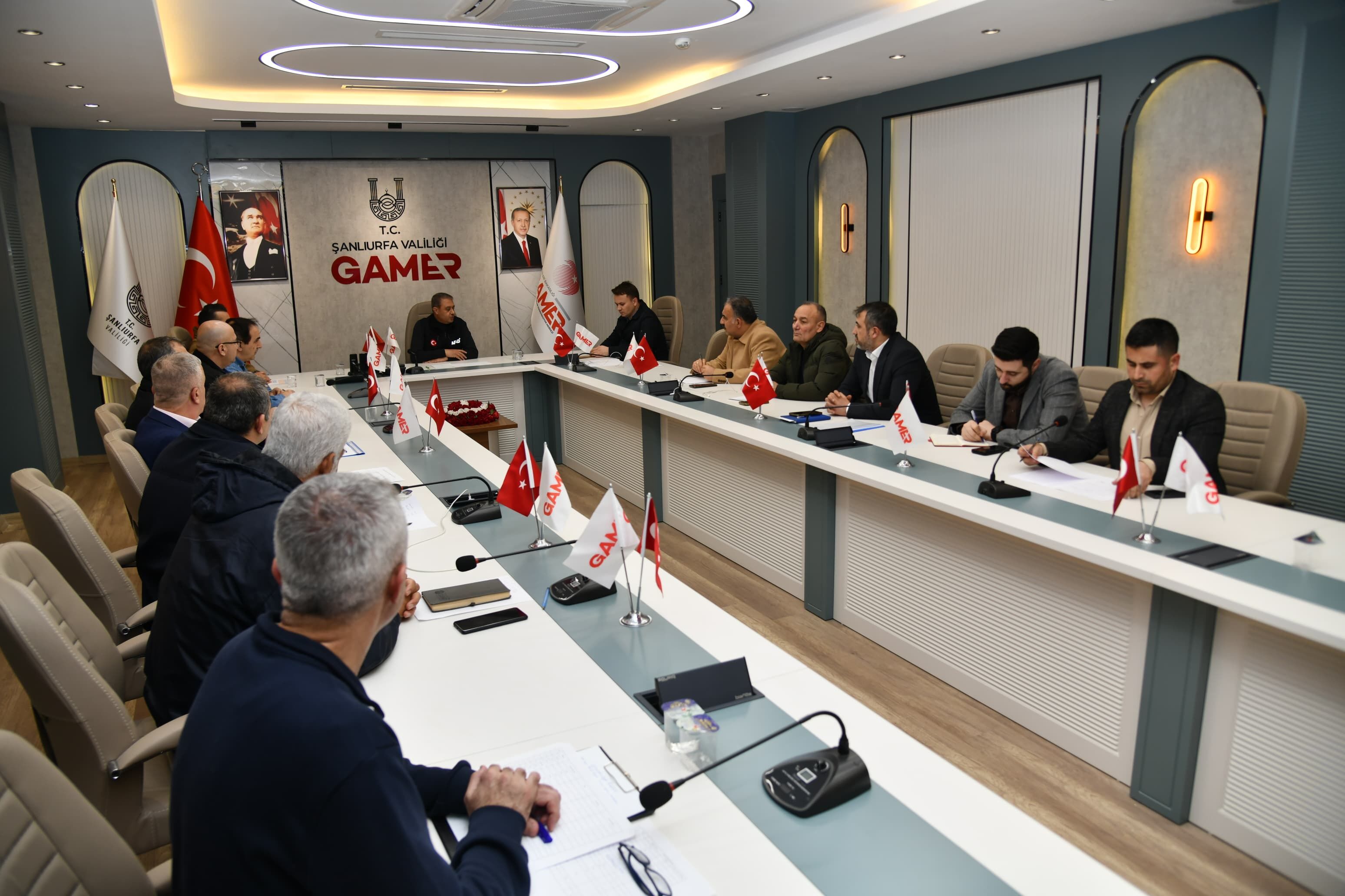 Aşırı Yağışlar Sonrası Şanlıurfa Valisi Hasan Şıldak Harekete Geçti (3)