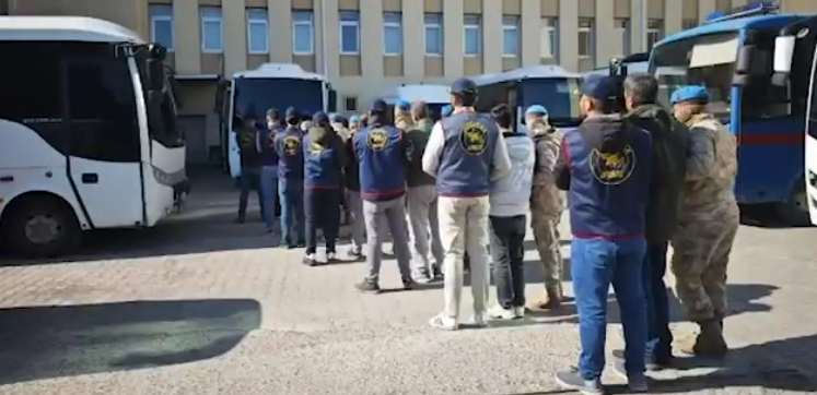 Ci̇nayeti̇n Çözülmesi̇ İçi̇n Düğmeye Basildi