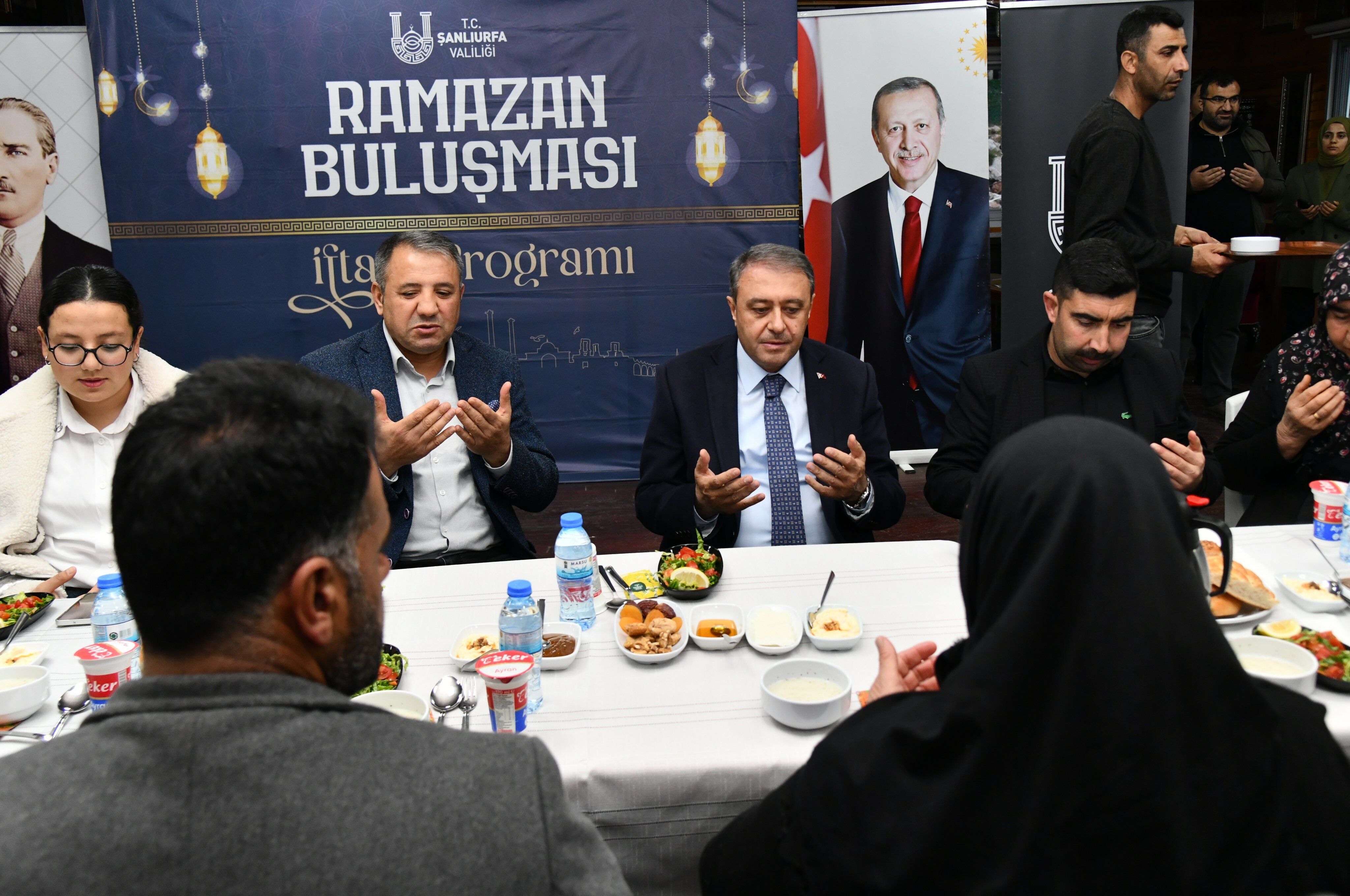 Hasan Şıldak, Atilla Aksoy Ve Ali Naci Aldemir Halfeti’de Vatandaşlarla Buluştu (8)