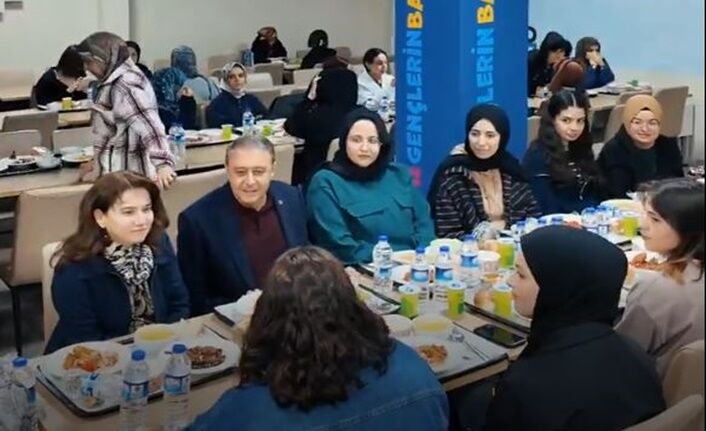 Hasan Şıldak, Kyk Harran Kız Öğrenci Yurdu’nda İftar Programına Katıldı (2)