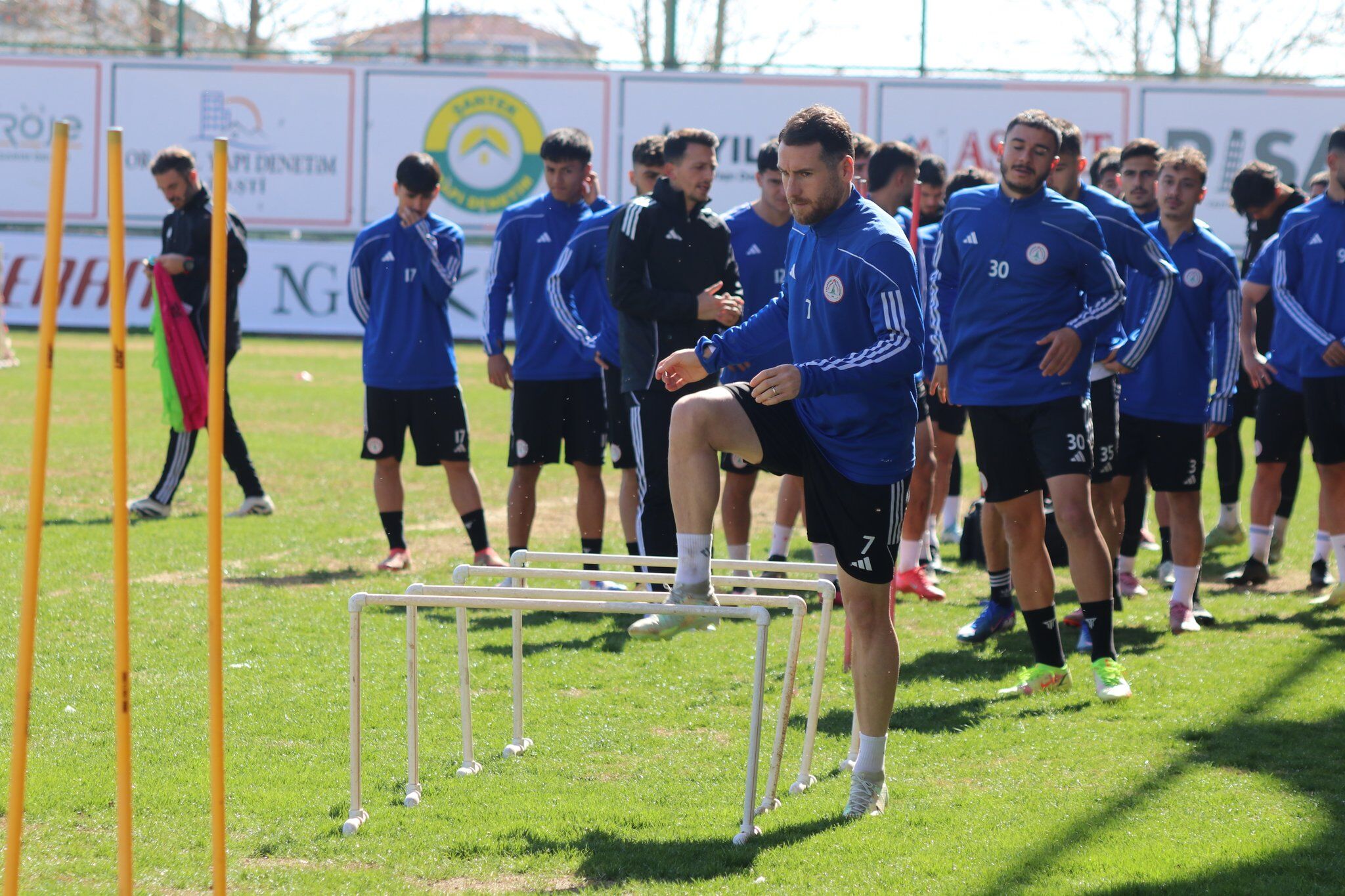 Karaköprü Belediyespor 1-6