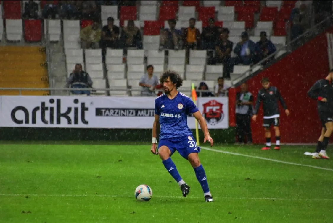 Karaköprü Belediyespor Filipinler Cebu Takımı Göktuğ Demiroğlu (1)-1