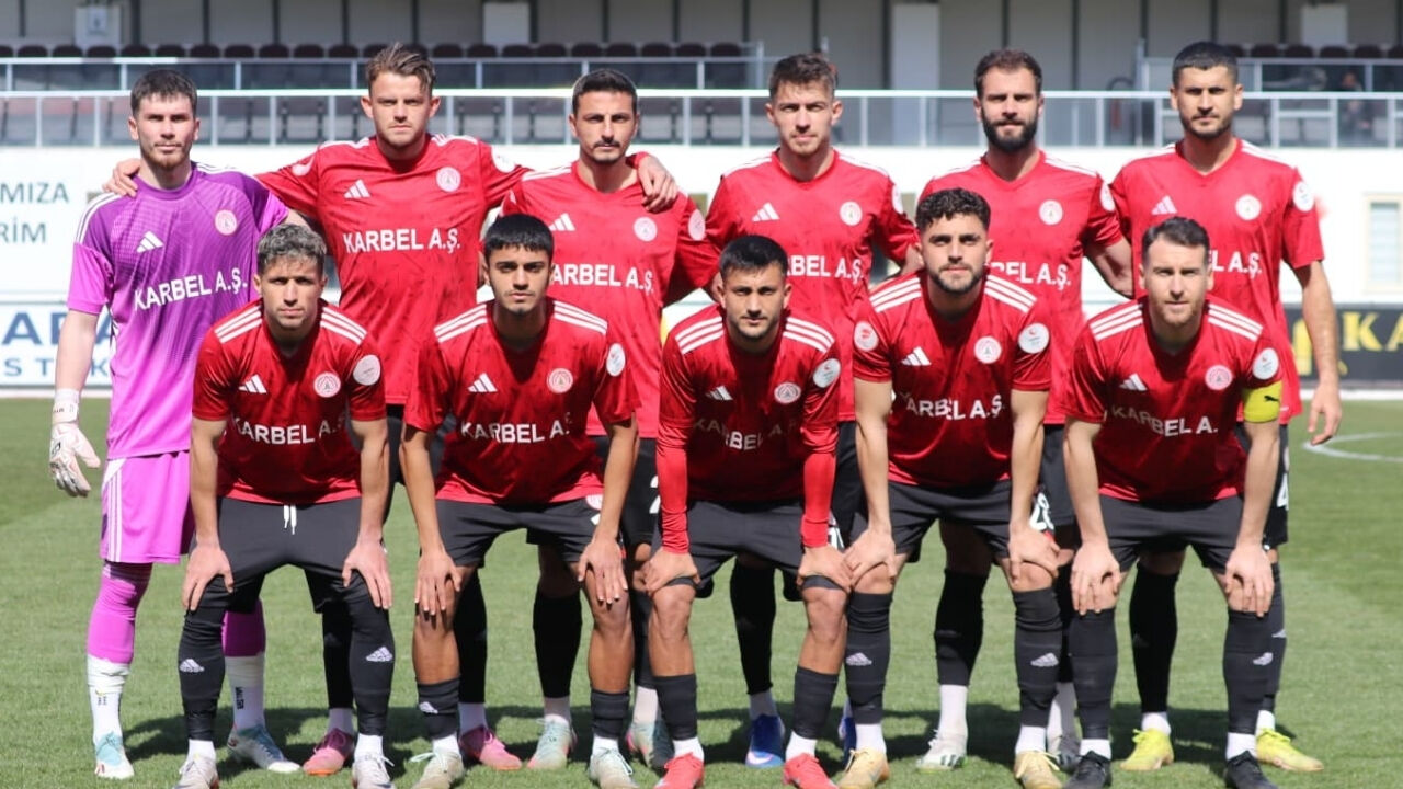 Karaköprü Belediyespor Son Sıradaki Takıma Takıldı (2)