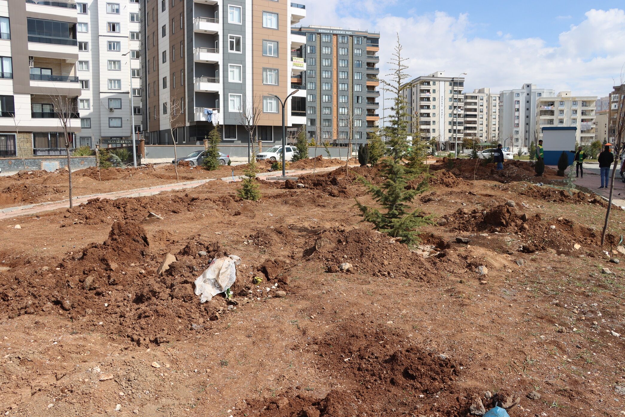 Karaköprü'de Parklar Yaz Sezonuna Hazirlaniyor (1)