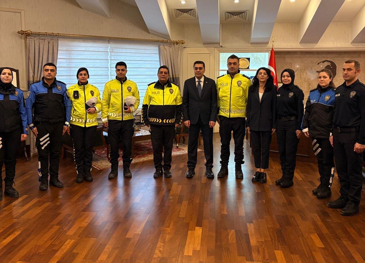 Şanlıurfa İl Emniyet Müdürlüğünde Bayramlaşma Programı Düzenlendi (2)