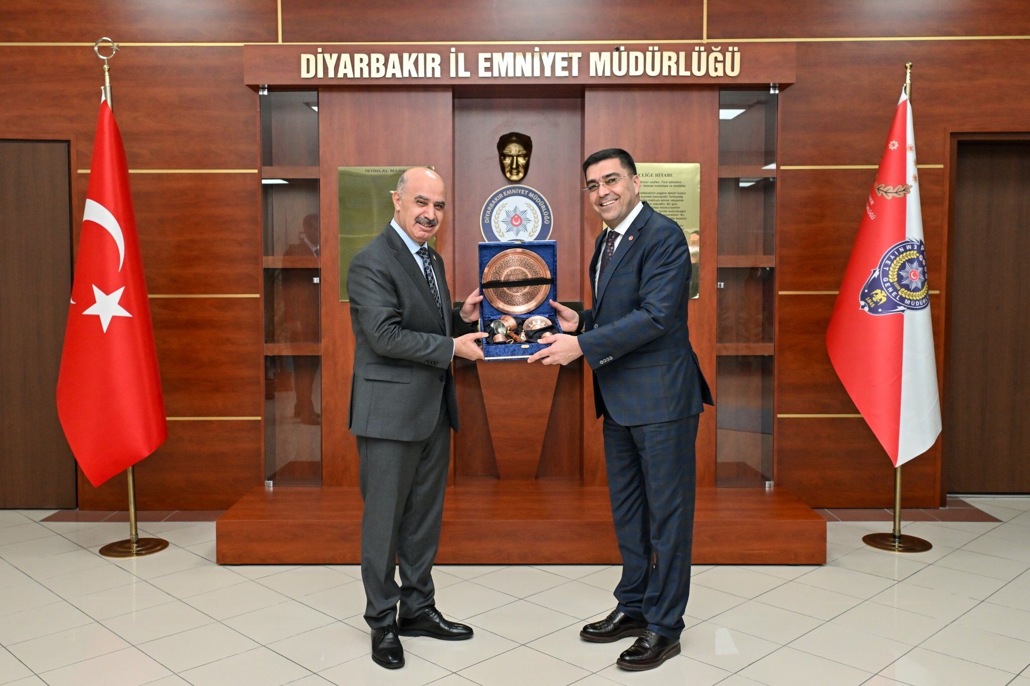 Şanlıurfa İl Emniyet Müdürü Atilla Aksoy, Diyarbakır’da Temaslarda Bulundu (3)