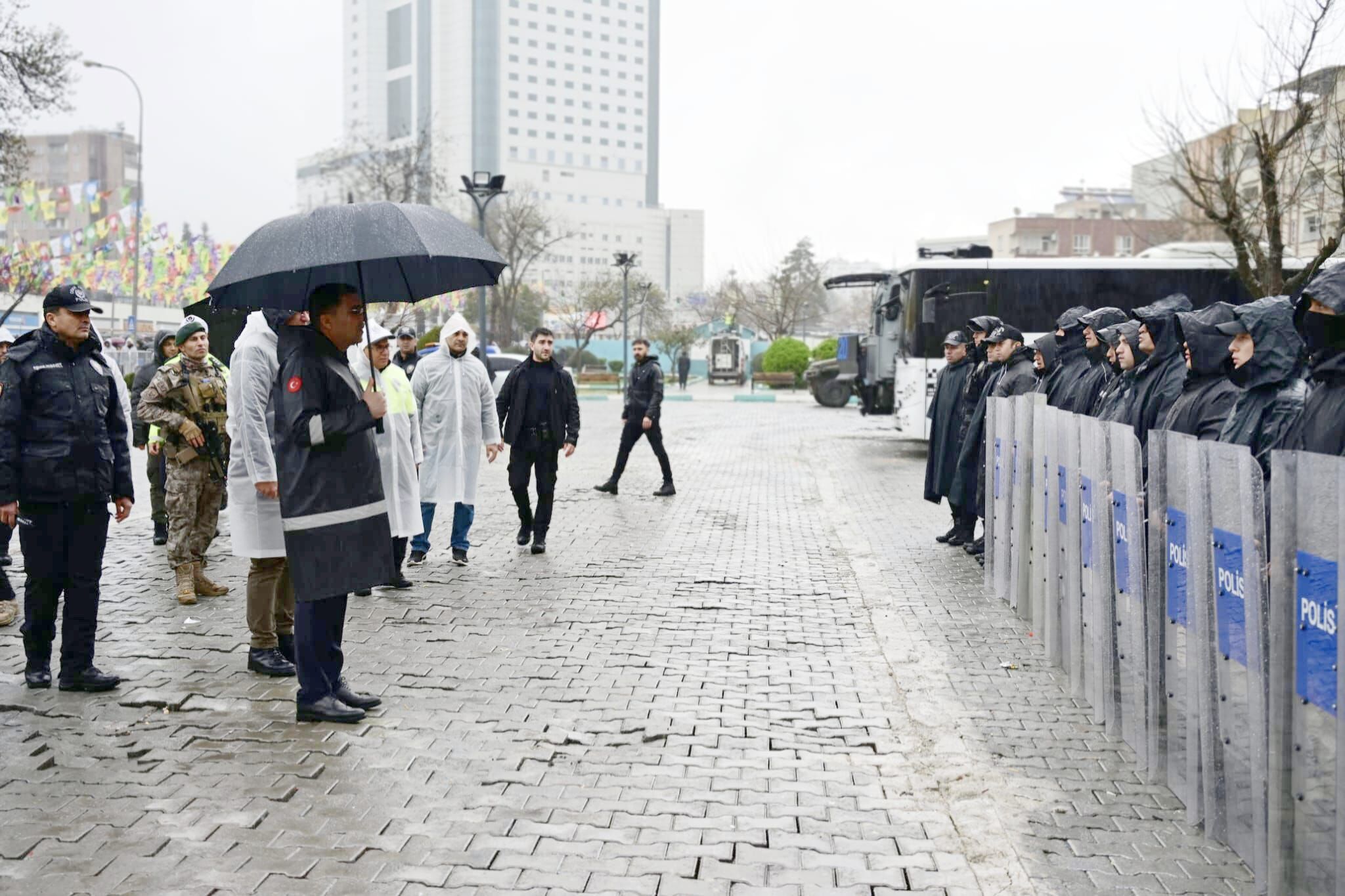 Şanlıurfa İl Emniyet Müdürü Atilla Aksoy Nevruz Alanında İncelemelerde Bulundu (3)
