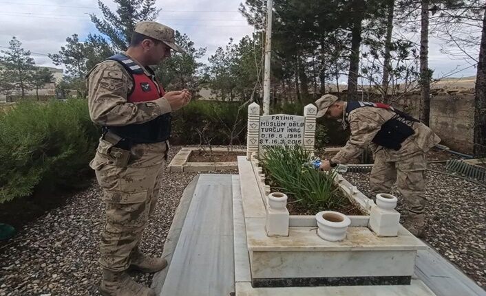 Şanlıurfa İl Jandarma Komutanlığı’ndan Duygulandıran Bayram Mesaisi (4)