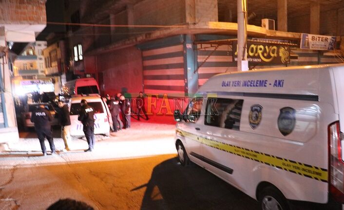 Şanlıurfa'da Emlakçı Dükkanında Çıkan Silahlı Kavgada 2 Kişi Yaralandı (2)