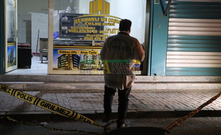 Şanlıurfa'da Emlakçı Dükkanında Çıkan Silahlı Kavgada 2 Kişi Yaralandı (3)