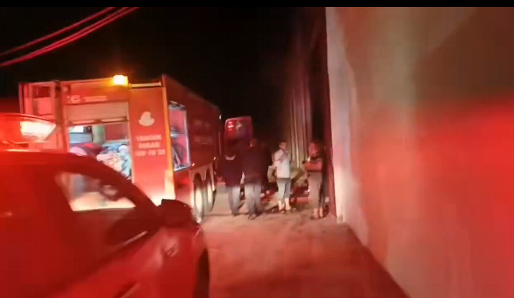 Şanlıurfa’da İkinci Osb Tekstil Fabrikasında Yangın-3