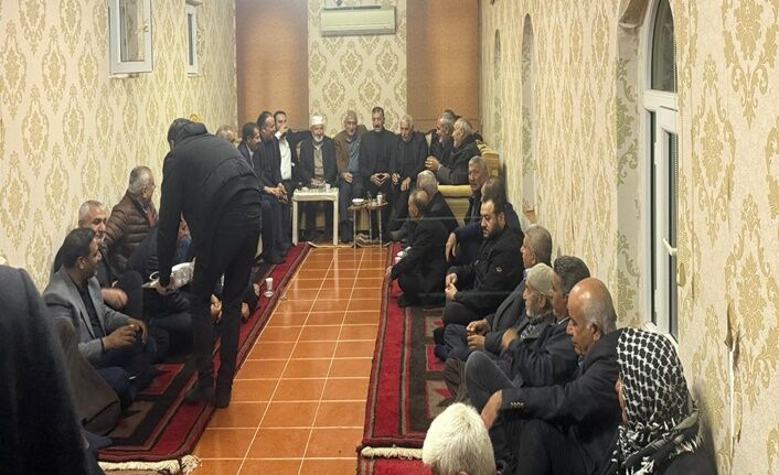 Şanlıurfa’nın Hilvan İlçesinde Husumetli Aileler Barıştırıldı (3)