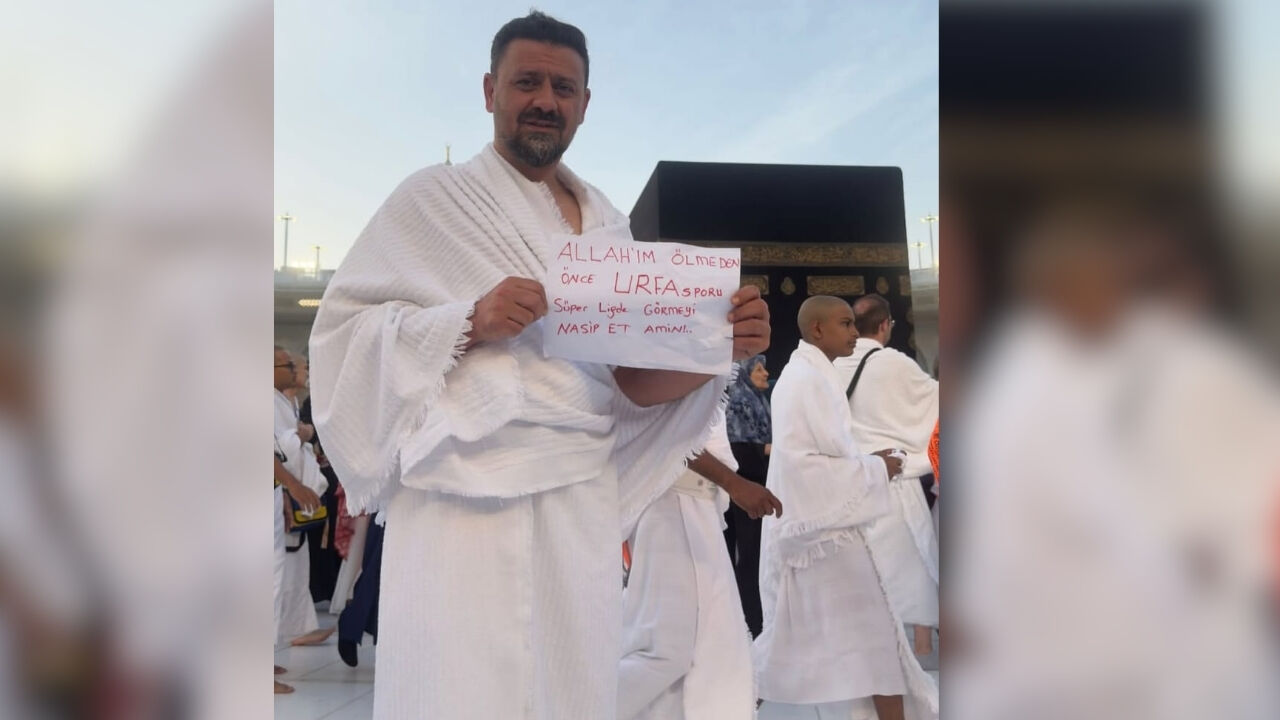 Şanlıurfaspor’un Eski Kaleci Ferhat Ertürk Kutsal Topraklarda Dua (3)