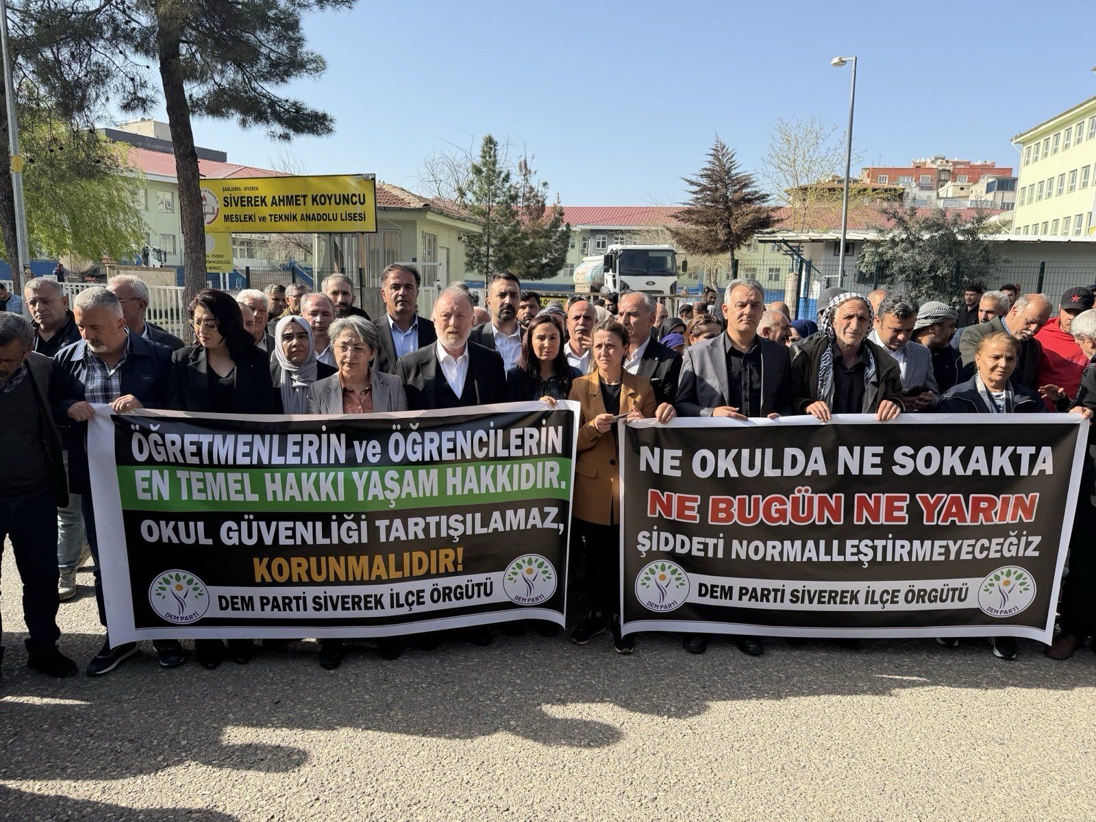 Dem Parti Grup Başkanvekili Temelli'den Okul Saldırılarına Ilişkin Açıklama (1)