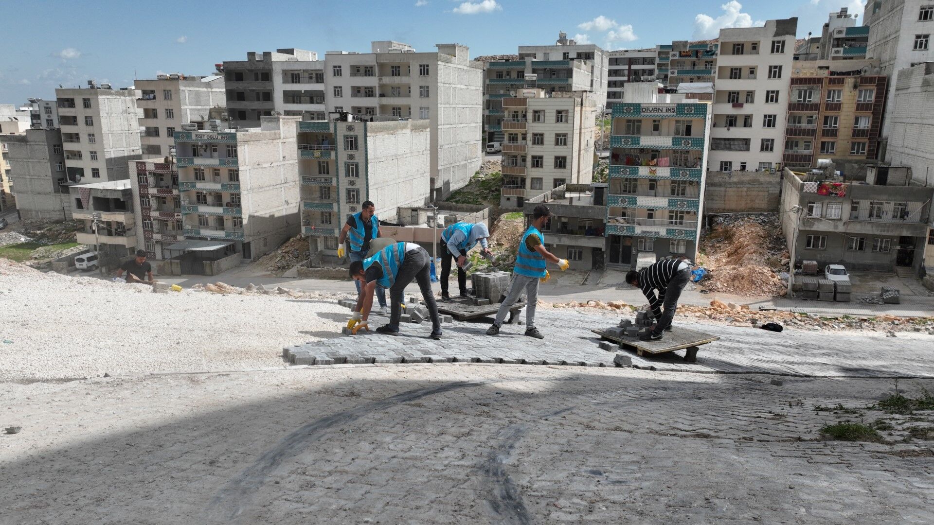 Eyyübiye Yeni Yol Ağlarıyla Büyüyor, Konut Yatırımları Hız Kazanıyor-1