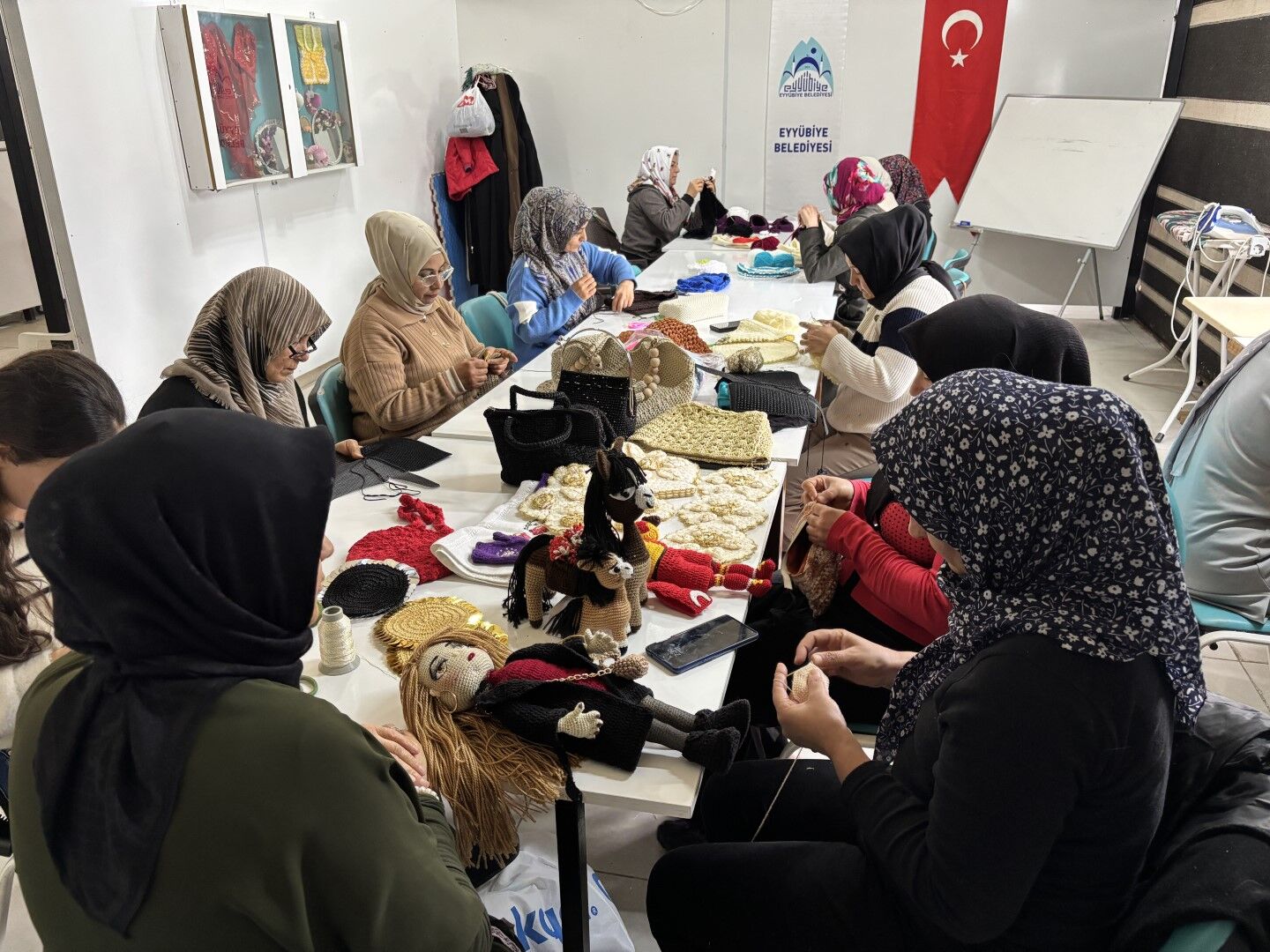 Eyyübiyeli Kadınlar Ayşe Ana Hanımlar Otağı Ile Hayata Tutundu (3)