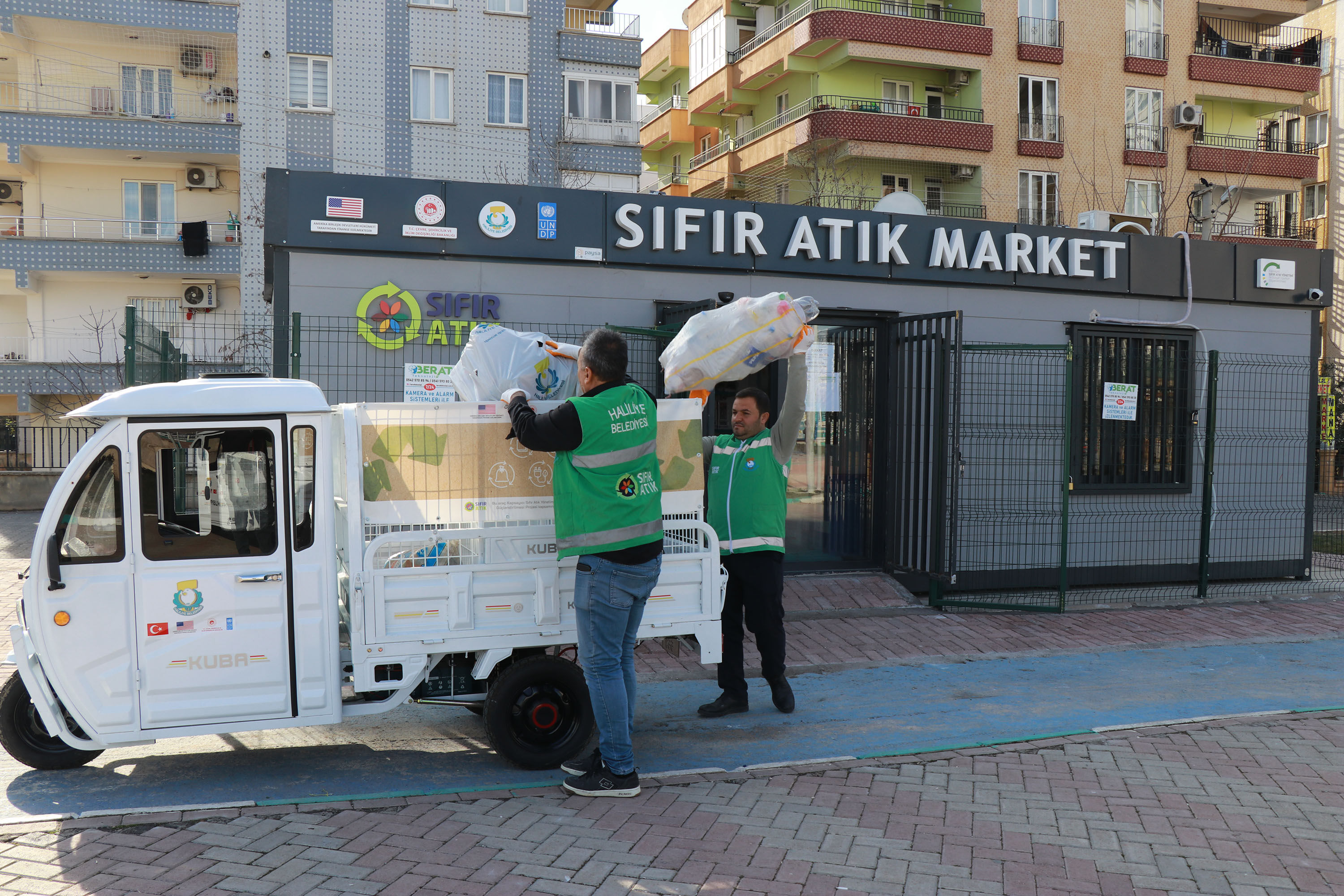 Hali̇li̇ye’de Geri̇ Dönüşüm Ataği 30 Bi̇n Ağaçlik Orman Kurtarildi (6)