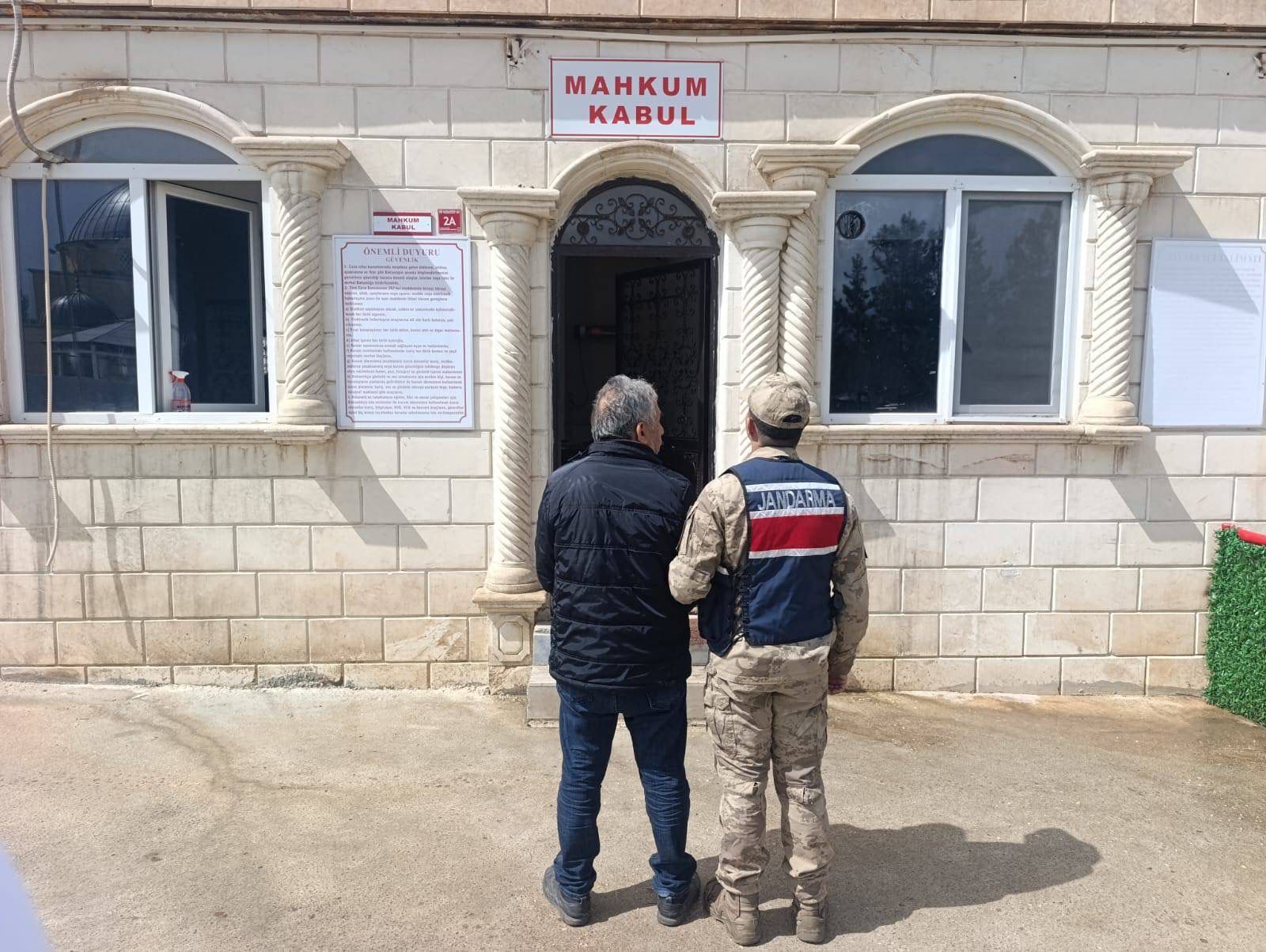 Karaköprü’de M.t. Ve U.y. İsimli Şahıslar Yakalandı