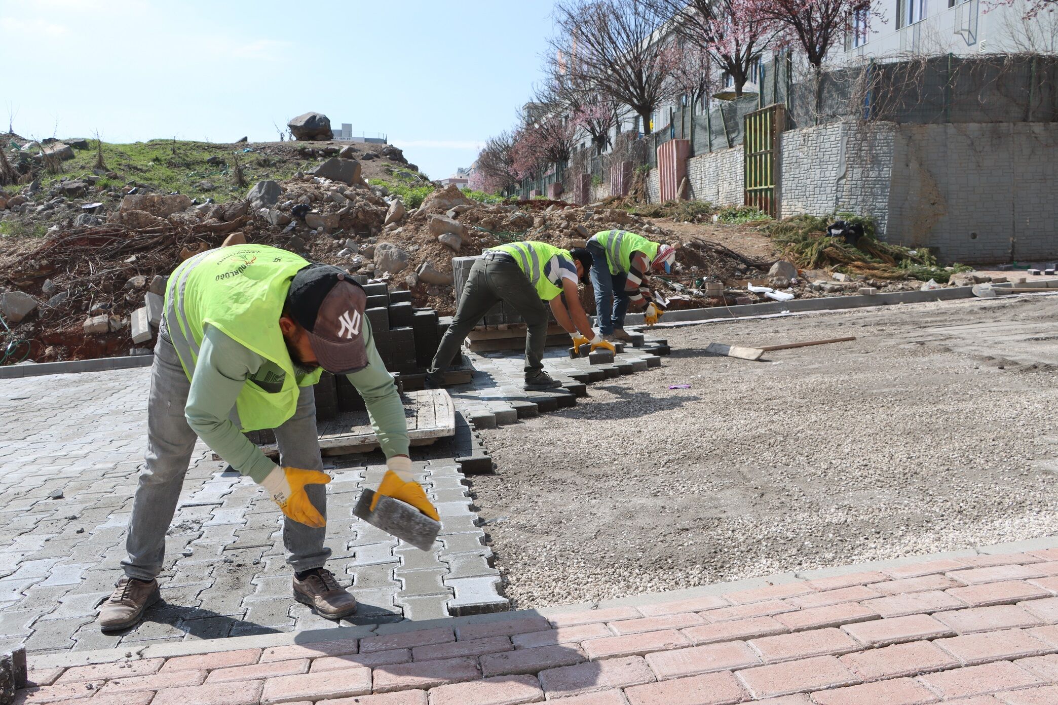 Karaköprü’de Yollar Yeni̇ Sezona Hazirlaniyor (2)