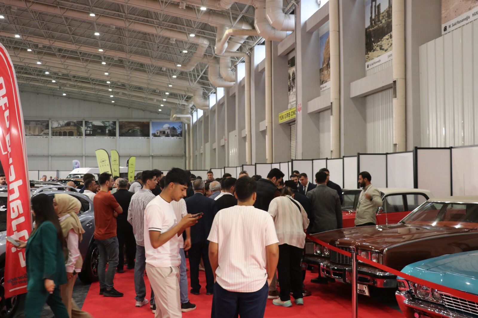 Şanlıurfa Otoshow 2026 Kapılarını Açtı Otomotiv Sektörünün Dev Buluşması Başladı (2)