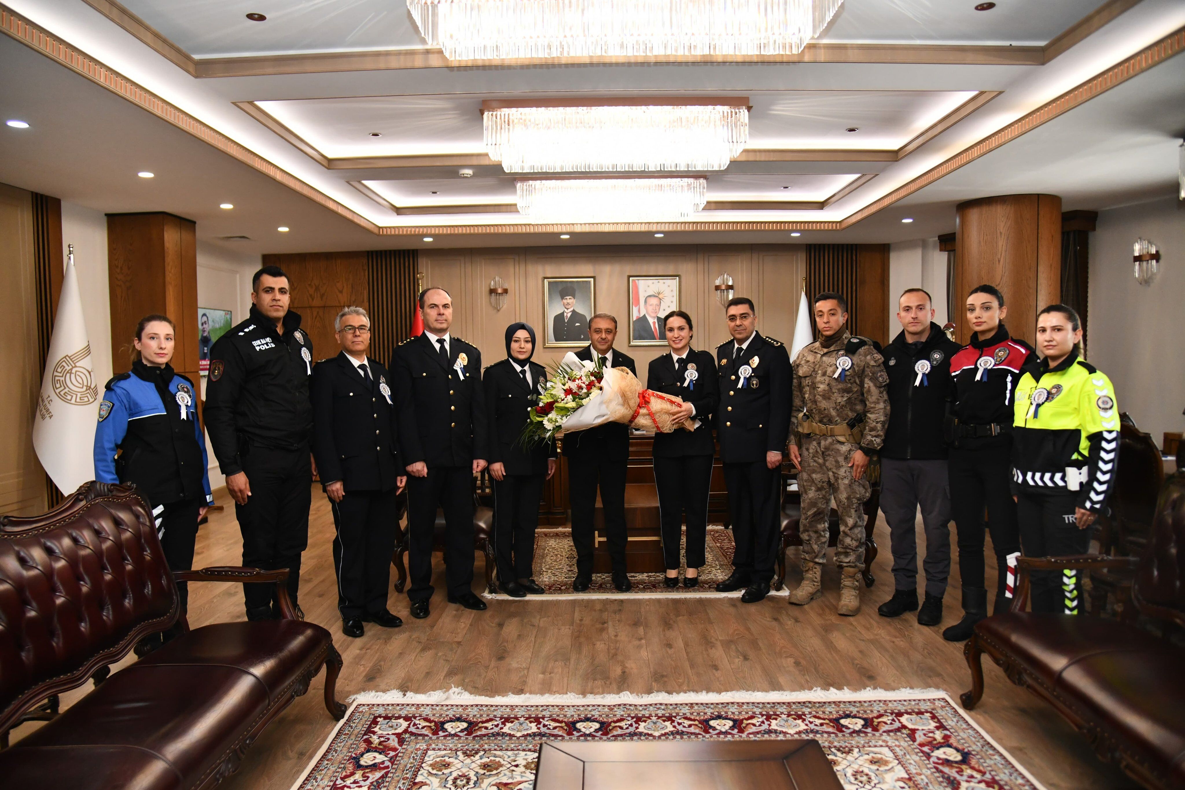 Şanlıurfa Valisi Hasan Şıldak, Polis Haftası’nda Emniyet Mensuplarını Ağırladı (1)