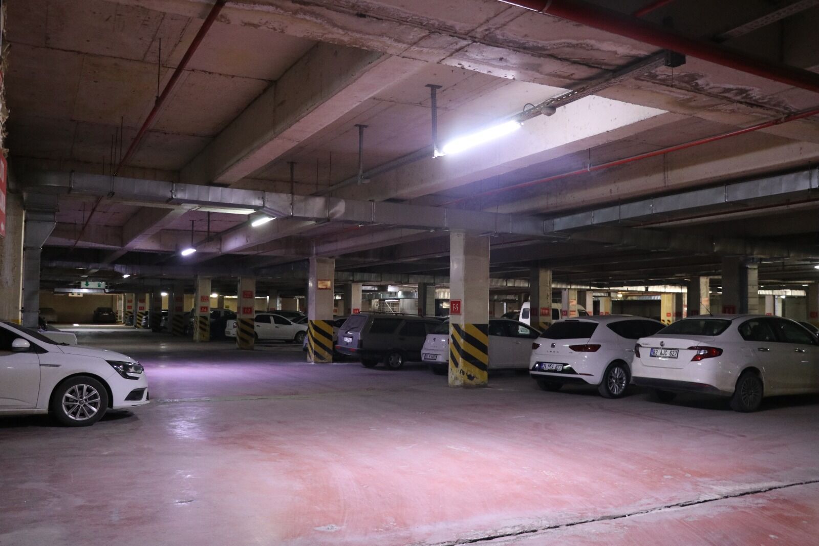 Şanlıurfa'da Güvenli Ve Kademeli Ücretli Otopark Alanları