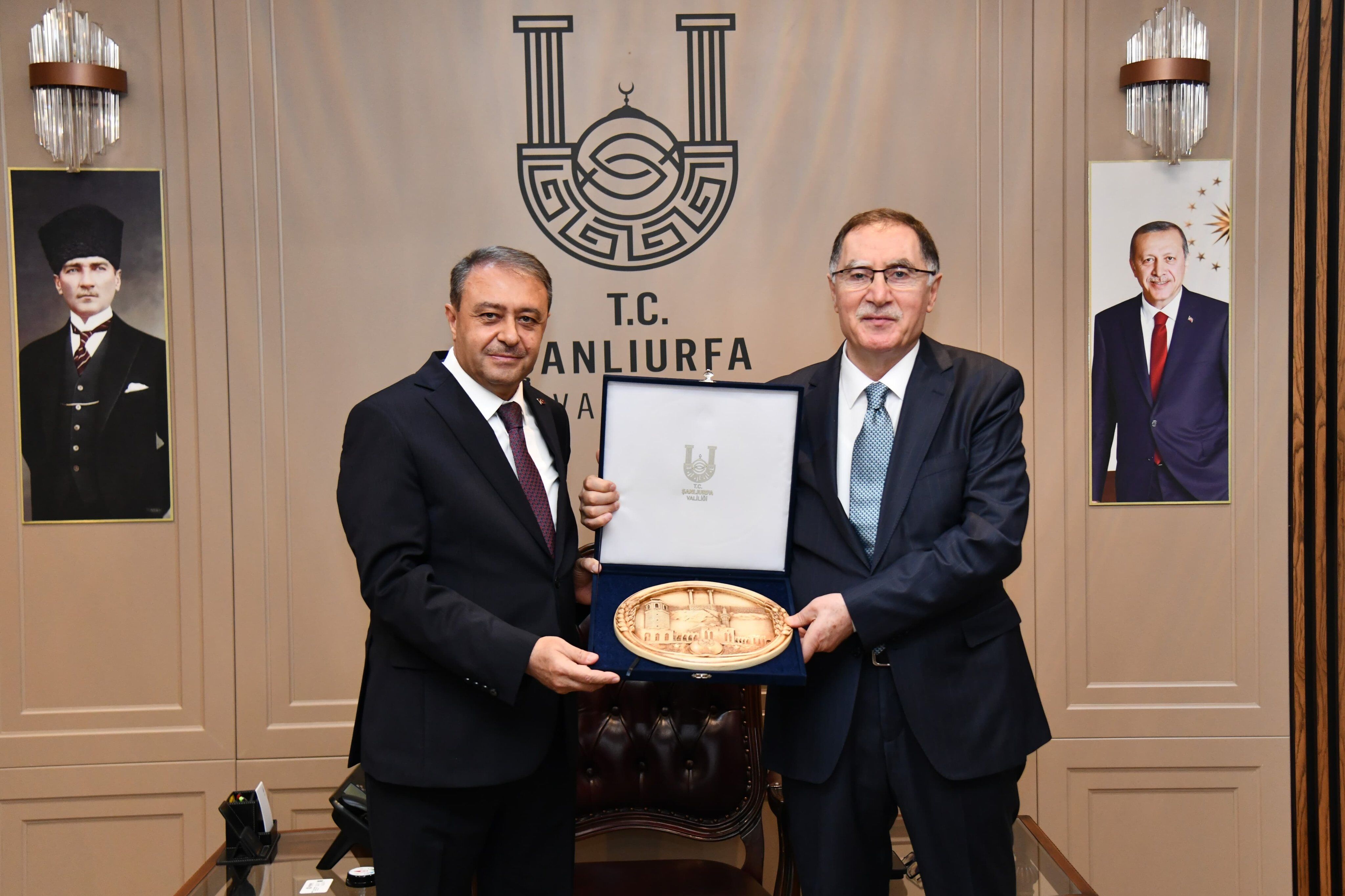 Şeref Malkoç Ve Hasan Oymak Şanlıurfa'da (2)