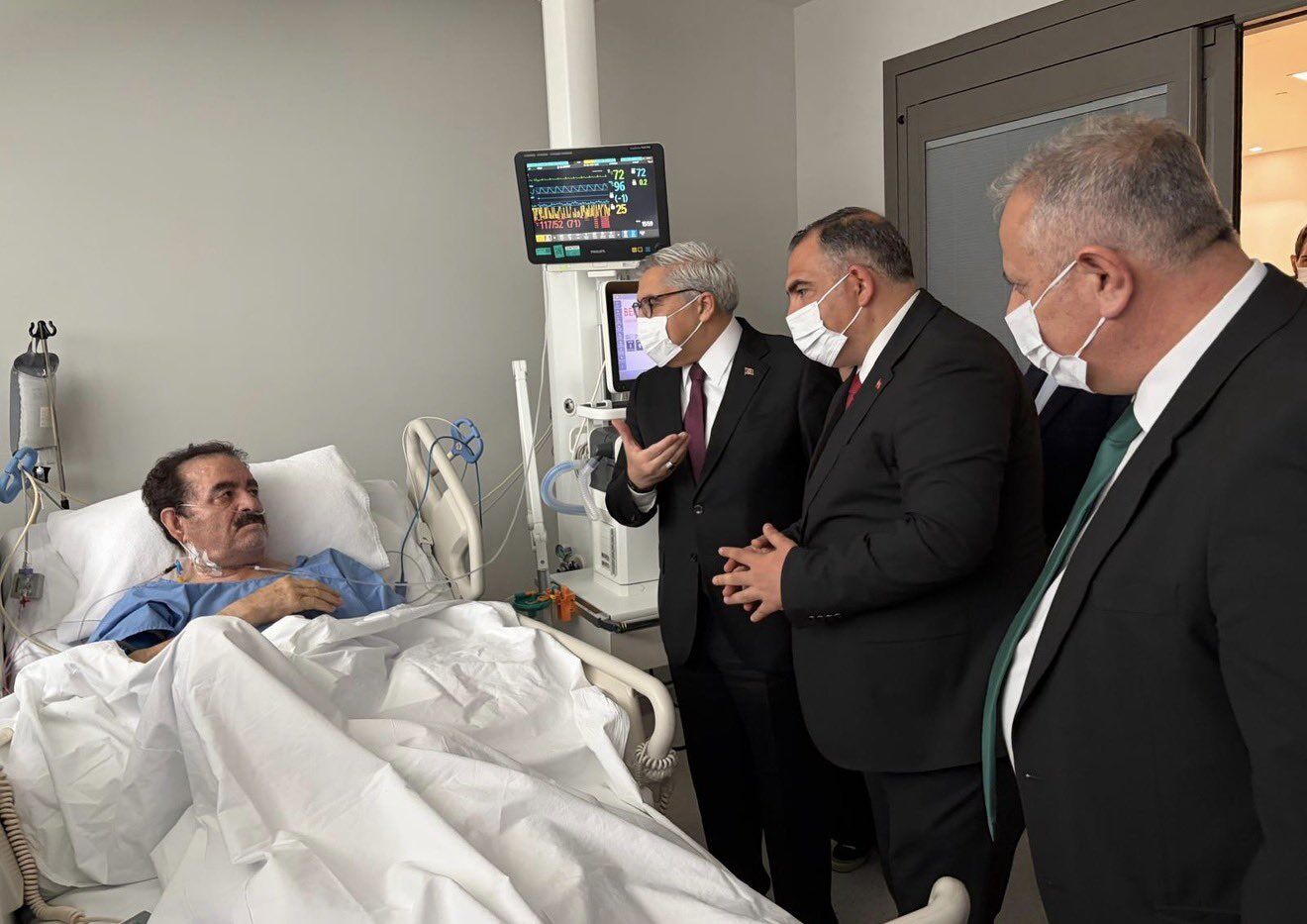 Tatlıses Yoğun Bakımdan Çıktı